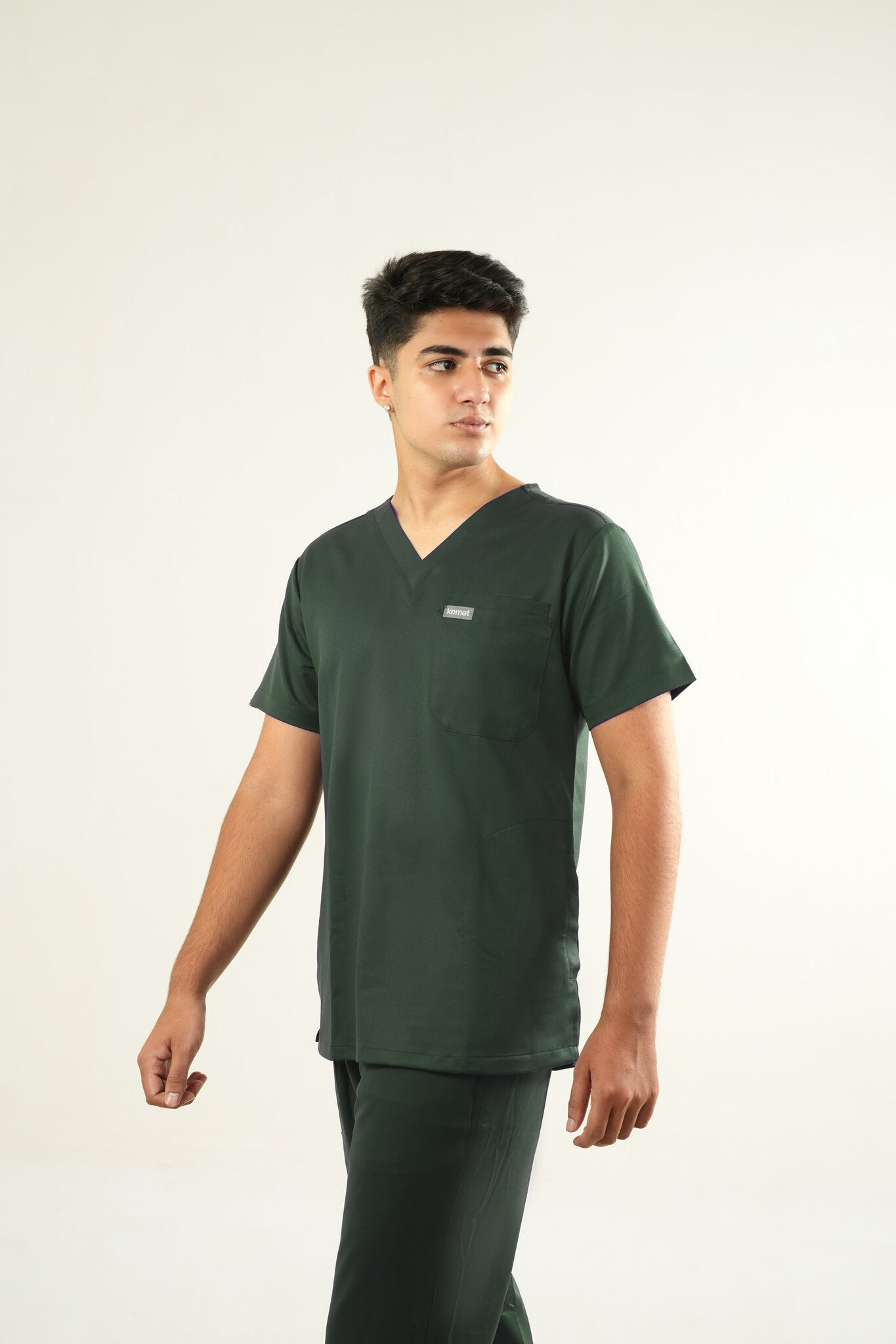 Atlas 3-Pocket Scrub Top Kemet