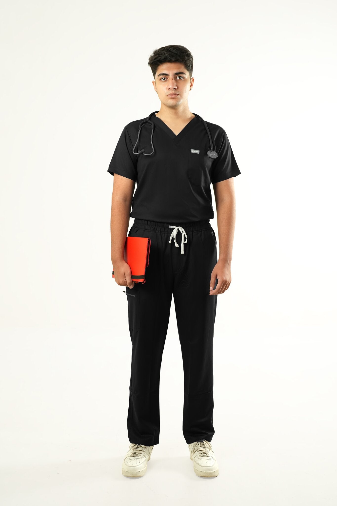 Atlas 3-Pocket Scrub Top Kemet