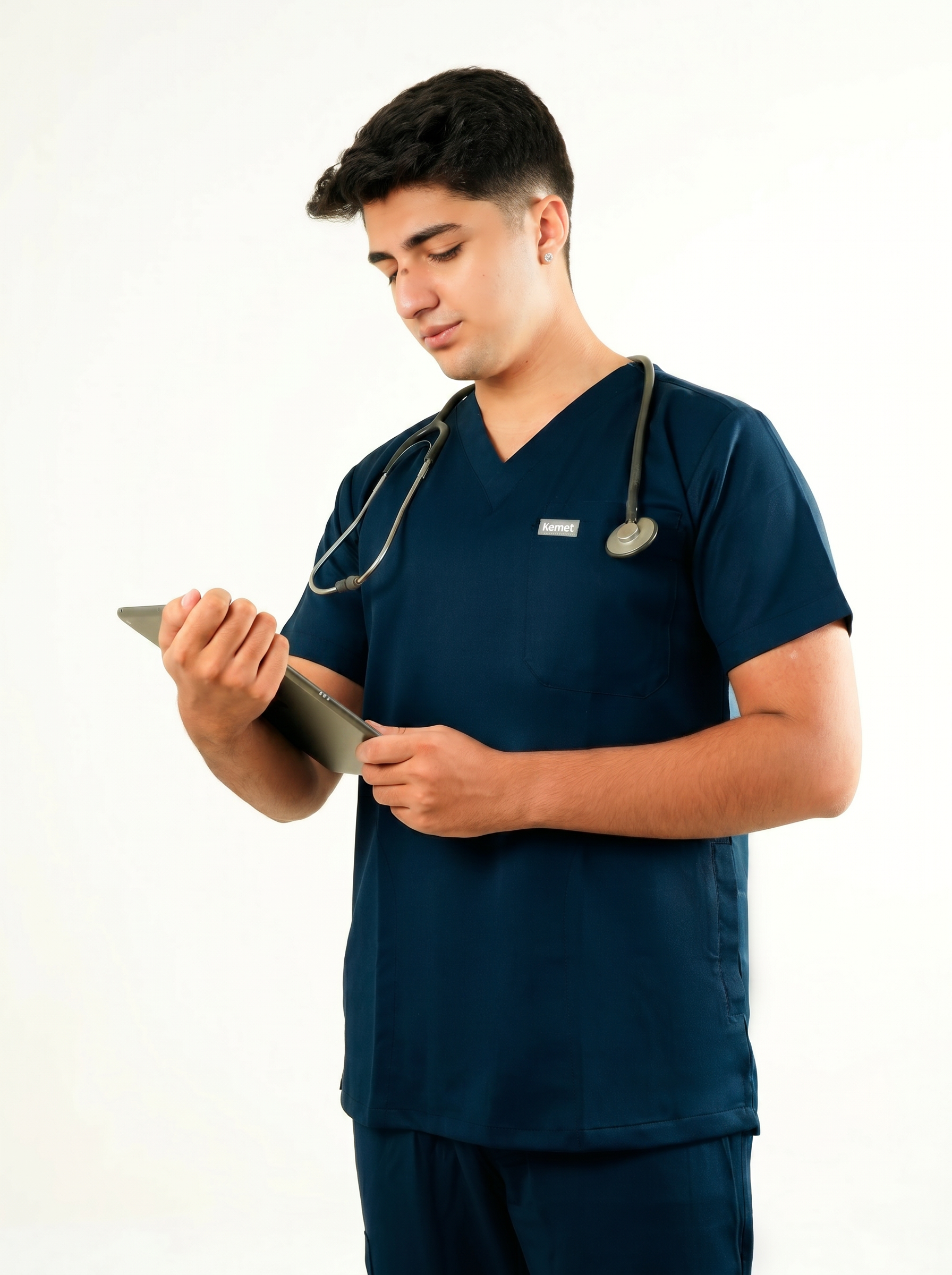 Atlas 3-Pocket Scrub Top Kemet