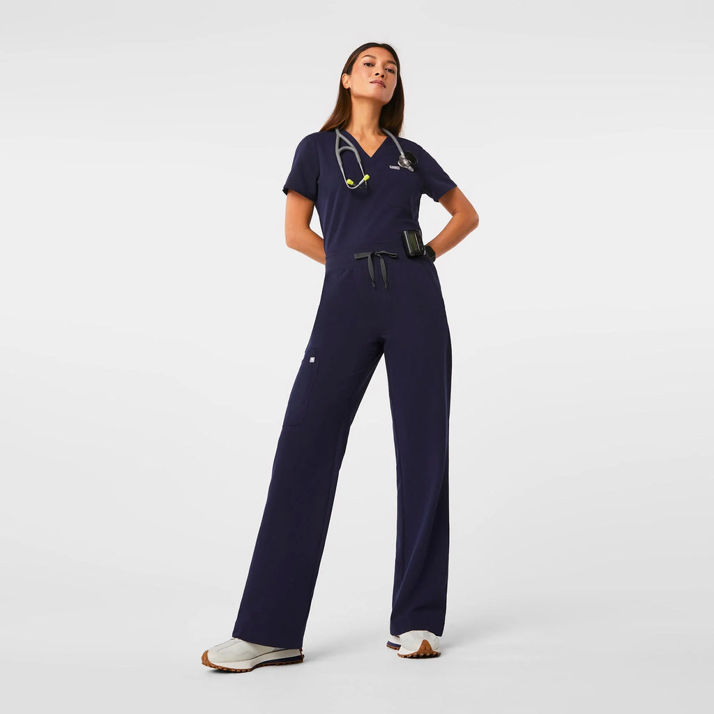 Women's Janu 6 Pocket Scrub Bottom Kemet