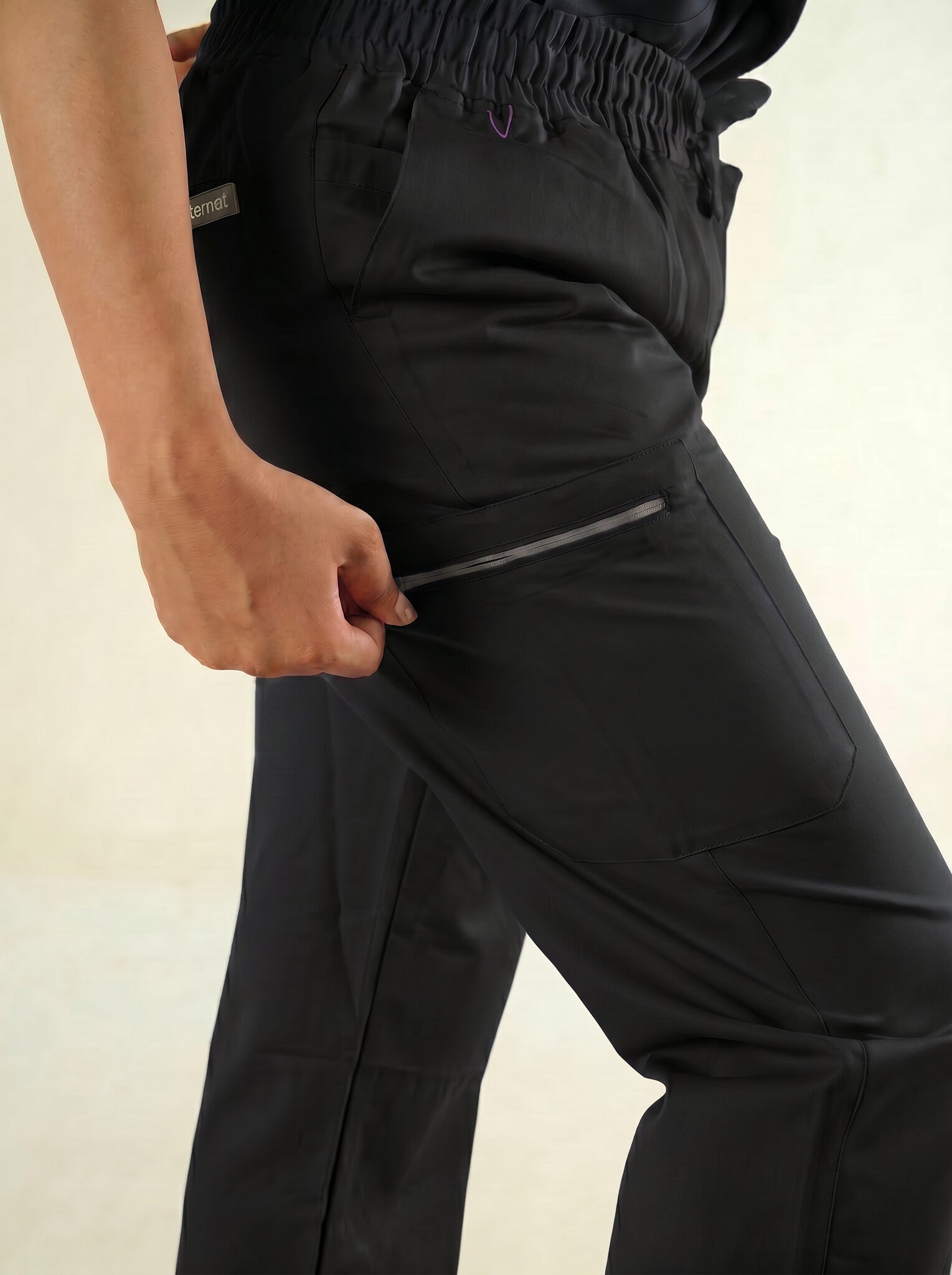 Daisy 6 Pocket Scrub Bottom Kemet