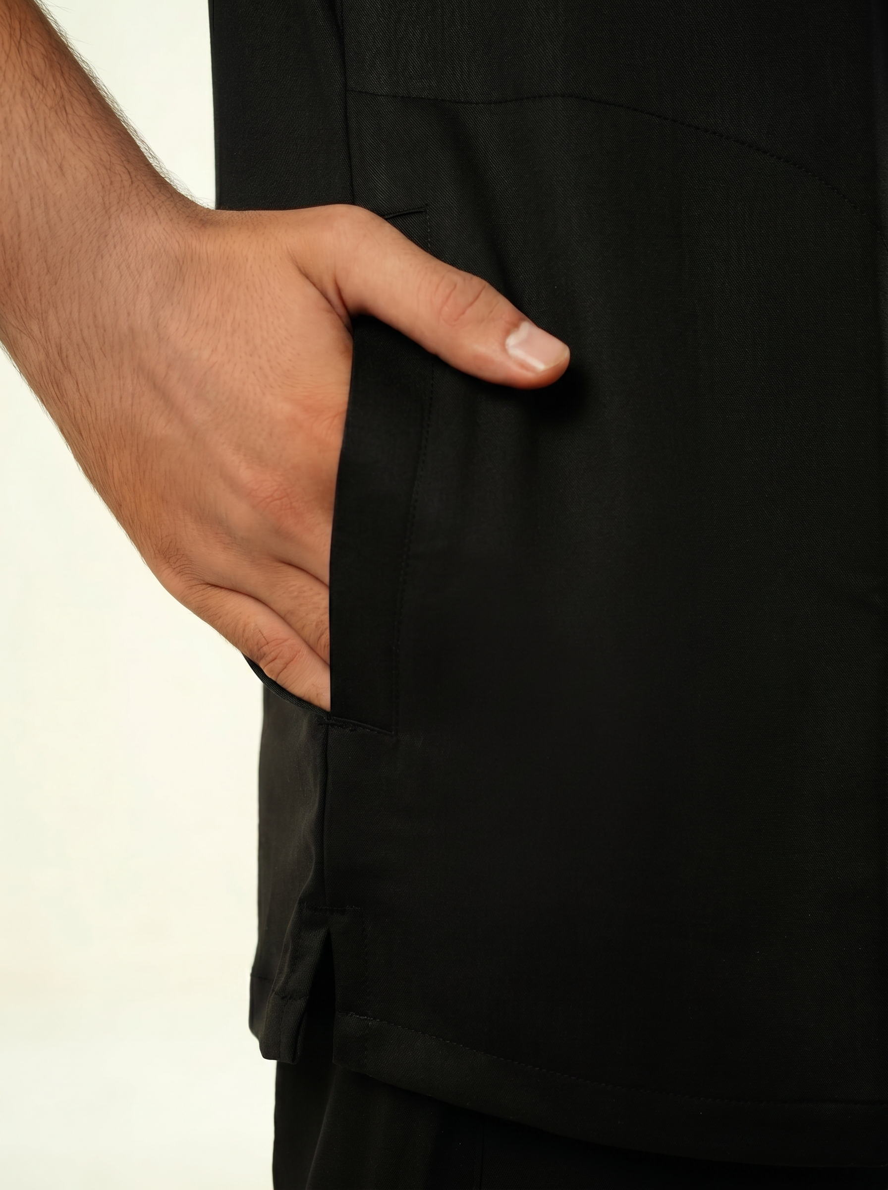 Atlas 3-Pocket Scrub Top Kemet